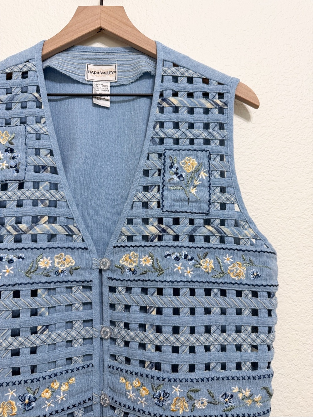 Vintage Embroidered Lattice Woven Gauzy Cottagecore Tie Back Vest